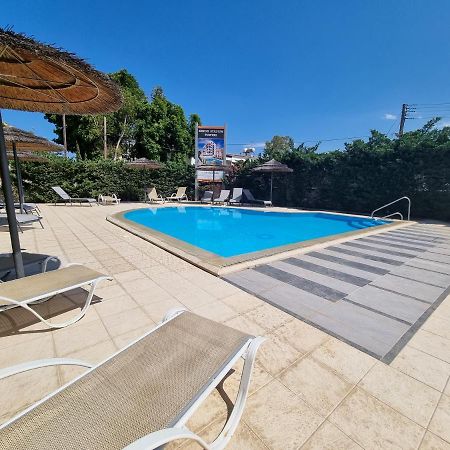 Shades Of Blue Apartment Larnaca Buitenkant foto
